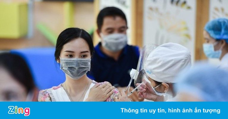 TP.HCM sẽ tiêm đủ 2 mũi vaccine Covid-19 cho giáo viên trước 20/11