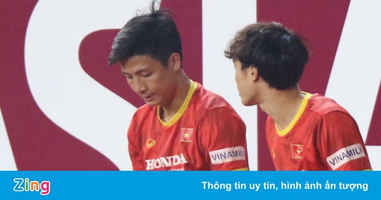 Minh Vương, Tiến Dũng tập theo giáo án riêng ở tuyển Việt Nam