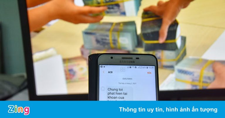 Giả vờ hỗ trợ Covid-19 để lừa tiền trong tài khoản ngân hàng