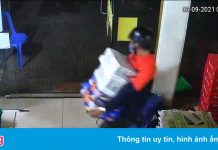 Trộm đột nhập cửa hàng Bách Hóa Xanh ở TP.HCM