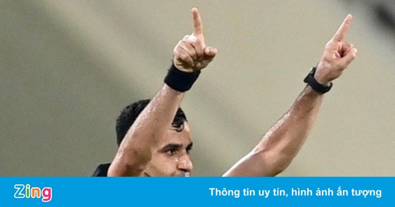 Trọng tài Việt Nam tập huấn về pha bóng chạm tay của Australia Trọng tài Việt Nam tập huấn về pha bóng chạm tay của Australia