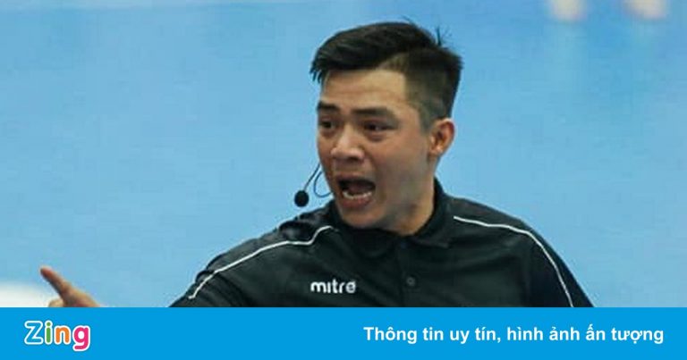 Trọng tài FIFA: ‘Quyết định cảm tính cho tuyển Việt Nam’