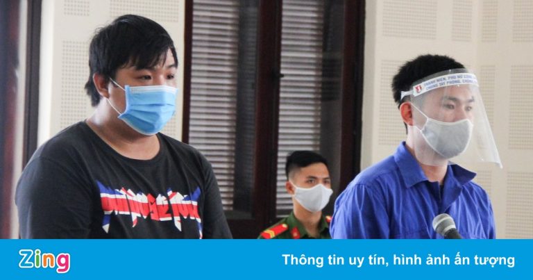 Hai người phải ngồi tù vì mang dao đi đòi chó Hai người phải ngồi tù vì mang dao đi đòi chó