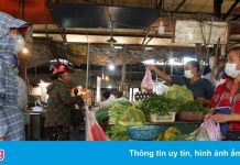 TP Vinh mở lại 8 chợ, hạn chế người ra vào địa phương