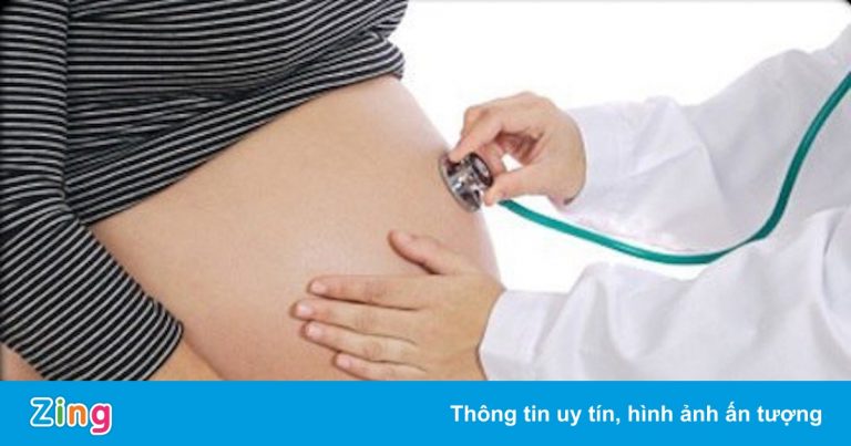 Xã cấp giấy đi đường cho cụ ông 85 tuổi đến viện ‘khám thai’