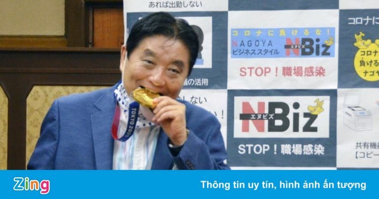 Thị trưởng Nhật Bản từng cắn HCV Olympic mắc Covid-19