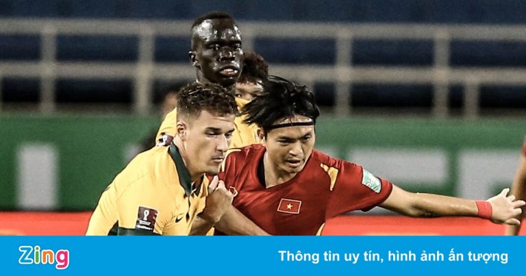 Cựu HLV tuyển Việt Nam: ‘Cầu thủ nên tự tin kiểm soát bóng’ Cựu HLV tuyển Việt Nam: ‘Cầu thủ nên tự tin kiểm soát bóng’