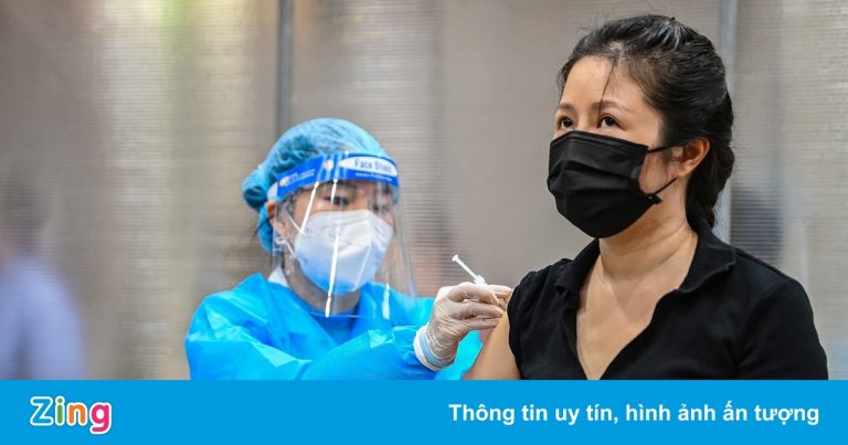 Hơn 200.000 người ở Hà Nội được tiêm vaccine Covid-19 trong ngày 8/9