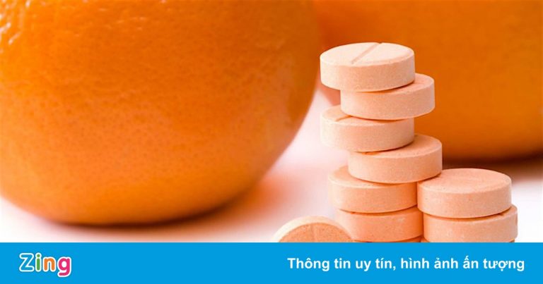 Có nên dùng vitamin C liều cao để phòng Covid-19?