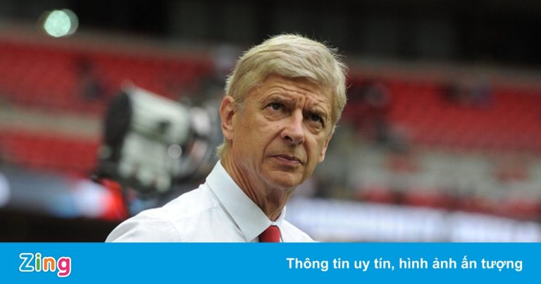 Wenger xuất hiện tạo sức ép cho HLV tuyển Nhật Bản