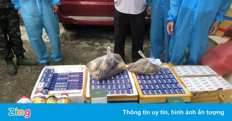 Xe ‘luồng xanh’ chở hàng lậu vào TP.HCM Xe ‘luồng xanh’ chở hàng lậu vào TP.HCM