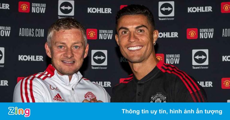 Ronaldo hoàn thành bước cuối cùng để khoác áo MU