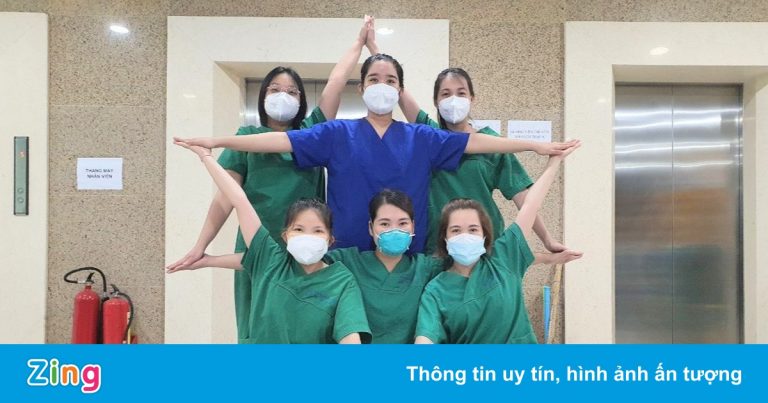 Cô trò trường y tại BV Hồi sức Covid-19: ‘Coi bệnh nhân như người nhà’