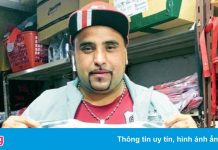 Messi tặng kỷ vật vô giá khi gặp lại cố nhân sau 21 năm