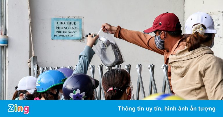 Nha Trang cho mở lại siêu thị, chợ truyền thống