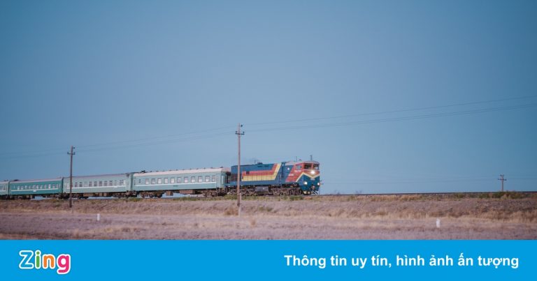 Sắc màu cuộc sống trên chuyến tàu ở Kazakhstan