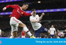 Ronaldo được so với Van Basten sau cú volley tung lưới Tottenham