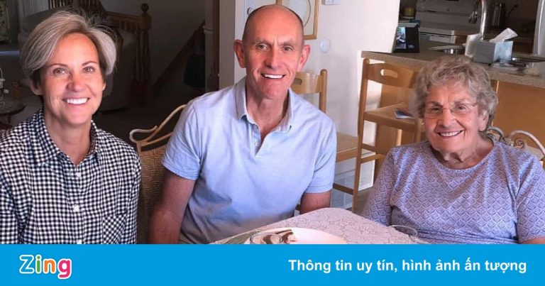 Những đứa con 50 tuổi quay về sống với cha mẹ già Những đứa con 50 tuổi quay về sống với cha mẹ già
