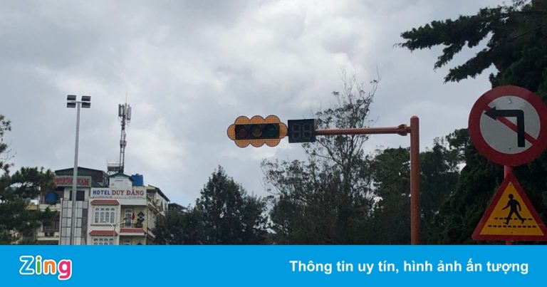 Đèn giao thông đầu tiên ở Đà Lạt