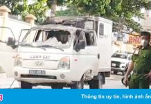 Xe chở phạm nhân bốc cháy ở TP.HCM