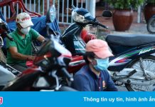 Nhiều tiệm sửa xe máy ở TP.HCM bị dừng hoạt động