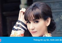 Việt Hương và gia đình đưa tro cốt Phi Nhung về Mỹ