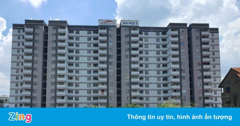 Rác bủa vây chung cư ở TP.HCM