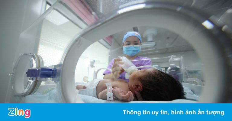 Trào lưu ép con có đầu tròn trịa ở Trung Quốc Trào lưu ép con có đầu tròn trịa ở Trung Quốc