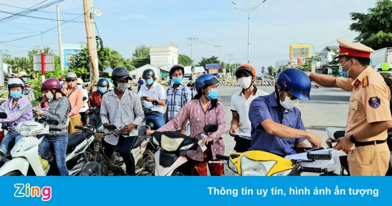 Các tỉnh miền Tây chưa thống nhất việc mở cửa