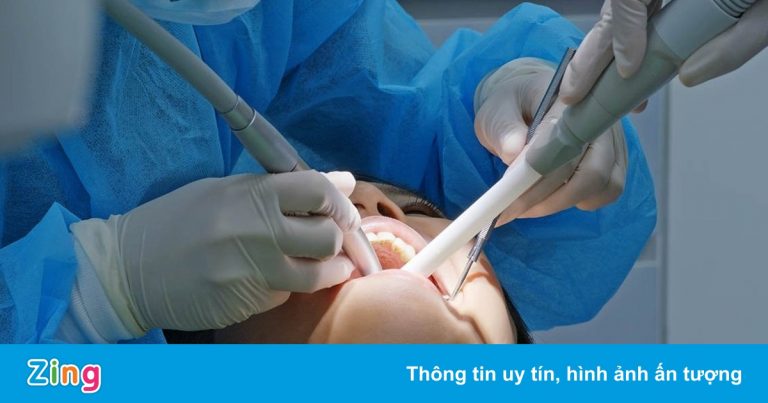 Nha sĩ mắc kẹt ở quê, nhiều phòng khám tại TP.HCM từ chối nhận khách