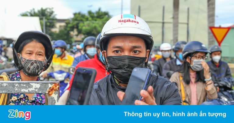 Bỏ xét nghiệm khi đi lại là phù hợp tình hình mới