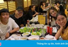 Giới trẻ ở TP.HCM mong chờ những cuộc hẹn khi hàng quán bán tại chỗ