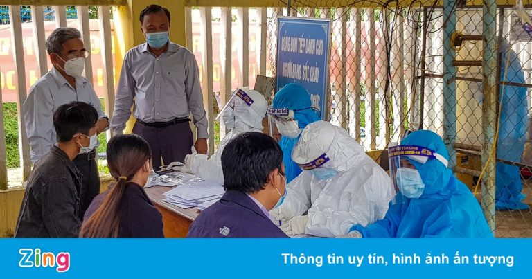 Một trường tại Quảng Nam có 159 em test nhanh dương tính với nCoV