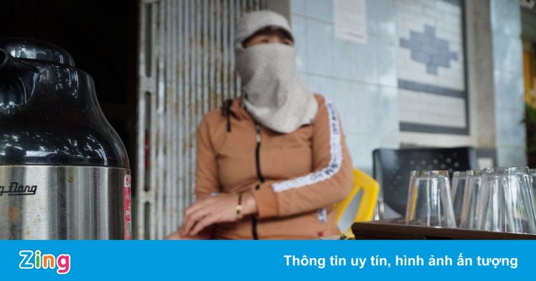 Người Hải Phòng sống khốn khổ vì ruồi từ bãi rác tràn vào nhà