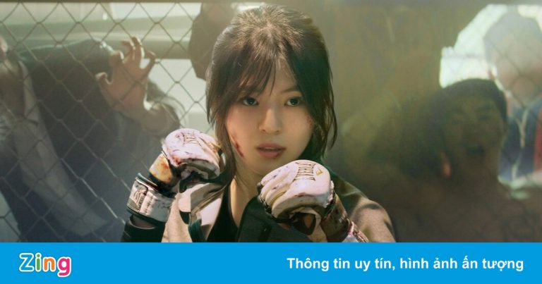 Han So Hee luôn mang dao bên người khi đóng ‘My Name’