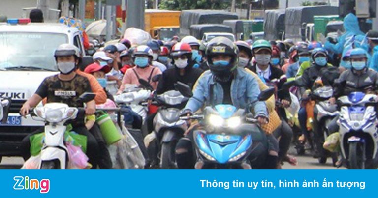 Phát hiện thêm gần 200 F0 trong dòng người về miền Tây Phát hiện thêm gần 200 F0 trong dòng người về miền Tây