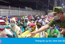 Hơn 3.000 người chạy xe máy về quê, An Giang lo bùng dịch