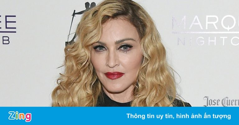 Madonna không đồng ý cho đạo diễn nam làm phim về mình