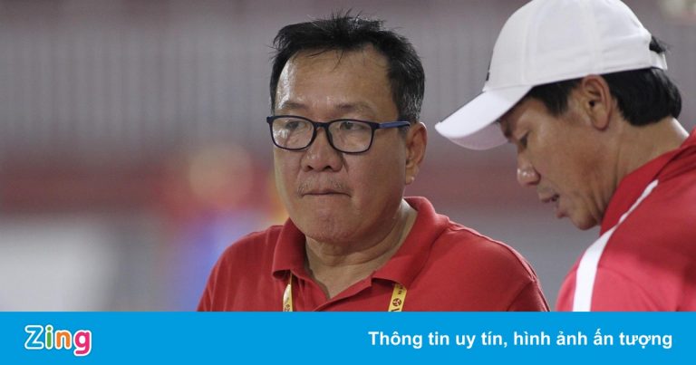 HLV Hoàng Văn Phúc: ‘Tuyển Việt Nam cần chống các quả tạt từ 2 biên’