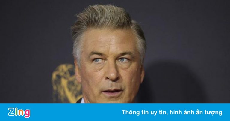 Alec Baldwin lên tiếng sau vụ nổ súng gây chết người