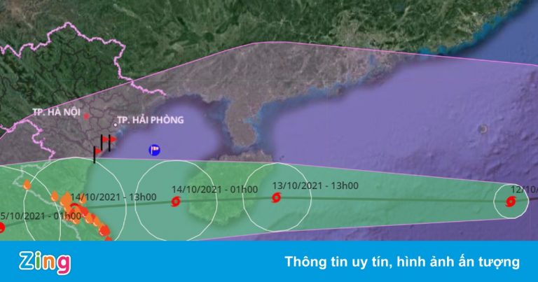 Bão số 8 di chuyển nhanh vào miền Trung