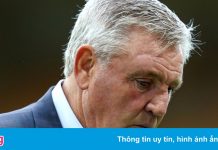 HLV Bruce nói gì sau khi bị Newcastle sa thải?