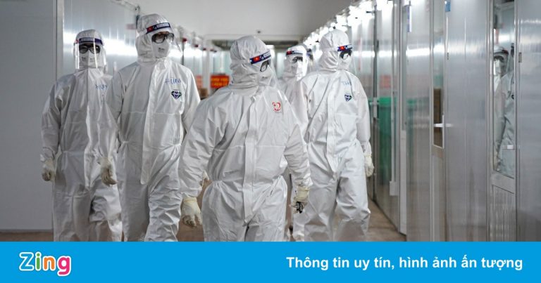Bác sĩ Nguyễn Lân Hiếu đề xuất bỏ khu cách ly và bệnh viện dã chiến Bác sĩ Nguyễn Lân Hiếu đề xuất bỏ khu cách ly và bệnh viện dã chiến