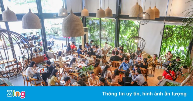 Phổ ẩm thực ở Bình Dương kín khách trở lại