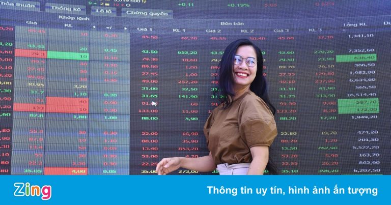 VN-Index lại lập đỉnh mới ở 1.444 điểm