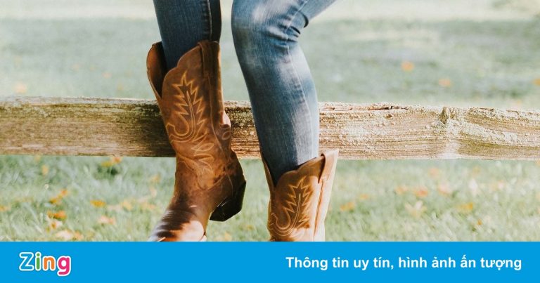 Đôi giày lỗi mốt trở lại đường đua thời trang