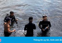 Cảnh sát lặn tìm thi thể người dưới kênh Tàu Hủ