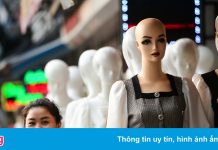 ‘Chợ chân dài manequin’ vắng khách sau khi Hà Nội nới lỏng giãn cách