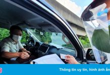 ‘Hà Nội liên tục điều chỉnh giấy đi đường’ vào báo cáo gửi Quốc hội