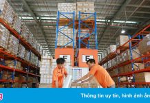 Digiworld bội thu nhờ bán laptop, sản phẩm chống dịch